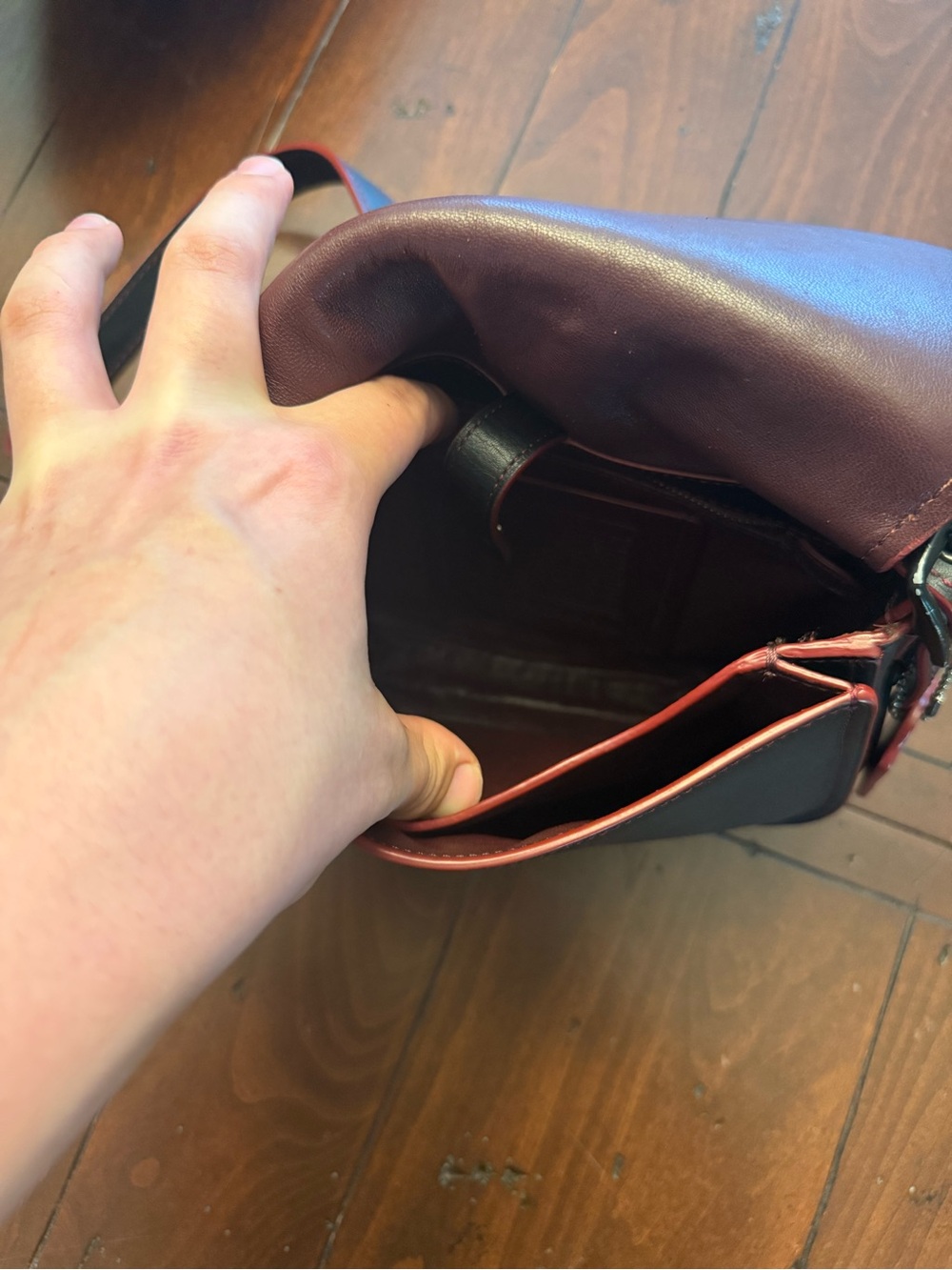 Coach 1941 Glove Tanned Leather Saddle Crossbody Bag in Black with Red Trim USED - Picture 7 of 14